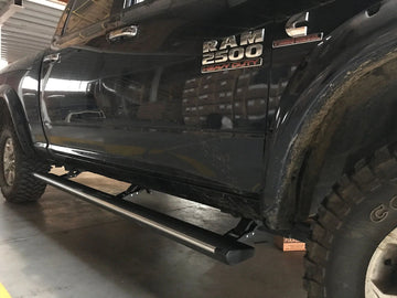Why Choose Electric Steps Over Conventional Steps? - Offroad Industries