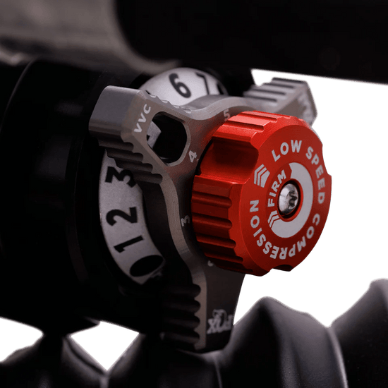 FOX PERFORMANCE SERIES 2.5 HD Front Suspension | Toyota Land Cruiser LC300 22+ - Offroad Industries