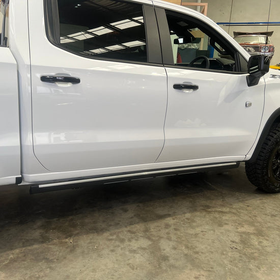 ORI Electric Steps Chevy Silverado ZR2 & LTZ 2023 + - Offroad Industries