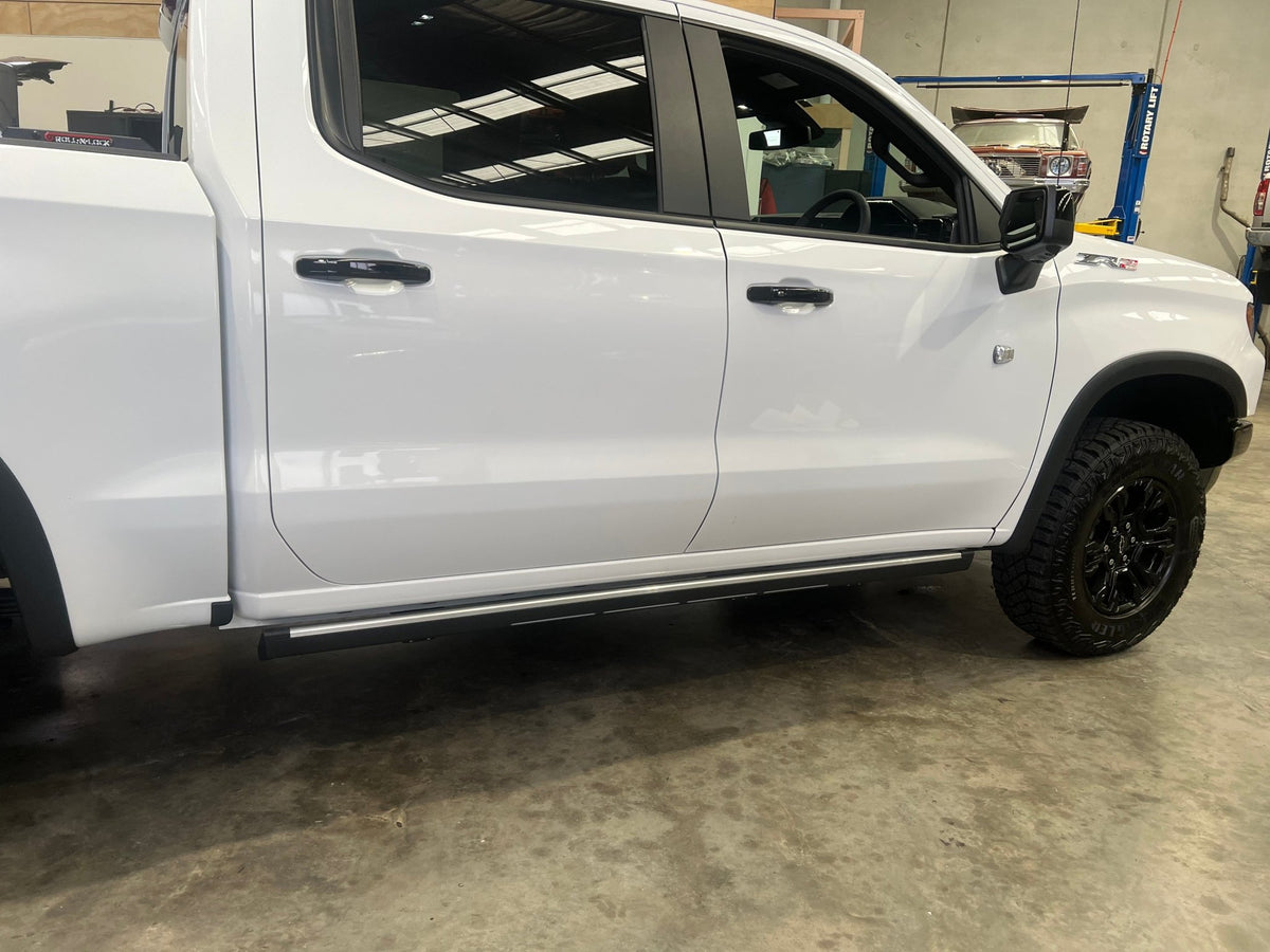 ORI Electric Steps Chevy Silverado ZR2 & LTZ 2023 + - Offroad Industries