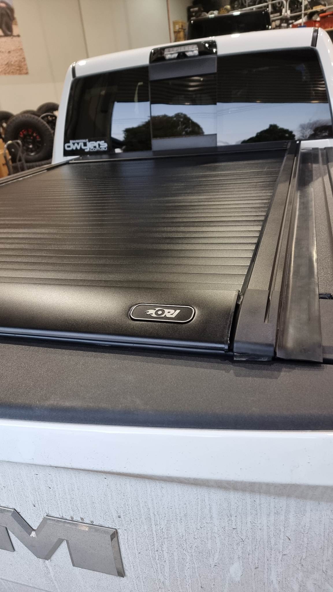 ORI RAM 2500 ROLLER SHUTTER with RAMBOX & Without 6.5' BED - Offroad Industries