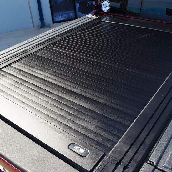 ORI RAM 2500 ROLLER SHUTTER with RAMBOX & Without 6.5' BED - Offroad Industries