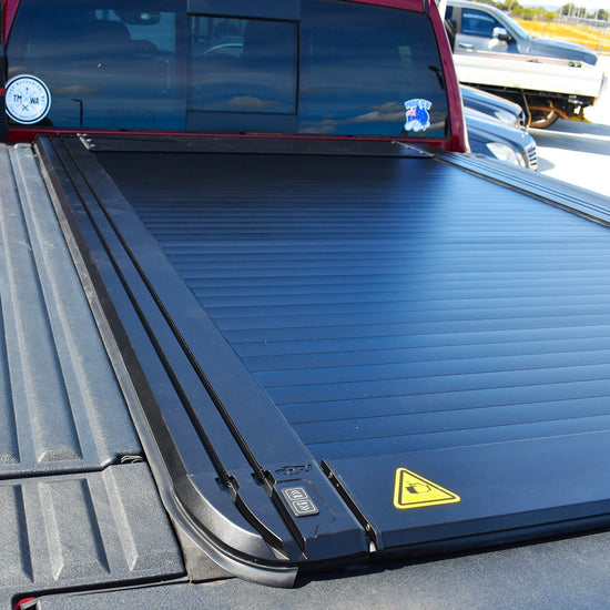 ORI RAM 2500 ROLLER SHUTTER with RAMBOX & Without 6.5' BED - Offroad Industries