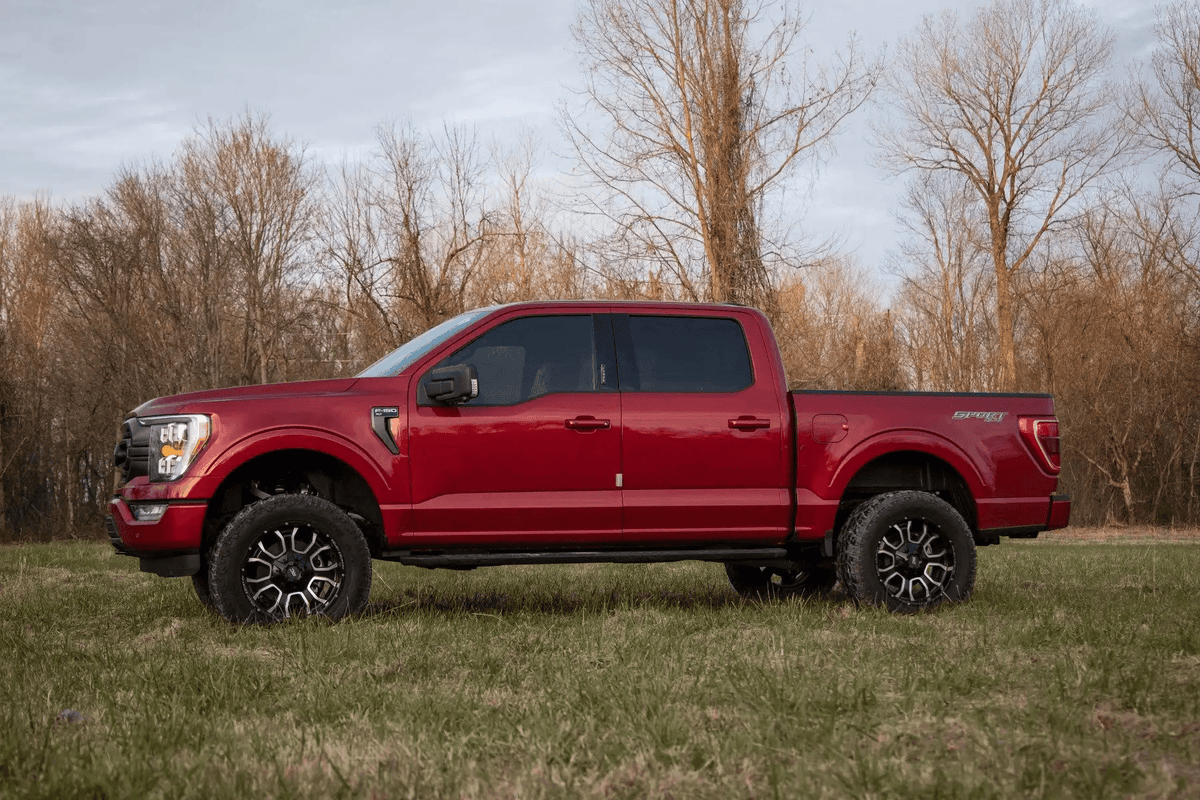 Rough Country 3" Lift Ford F150 Lariat & XLT 2021+ - Offroad Industries