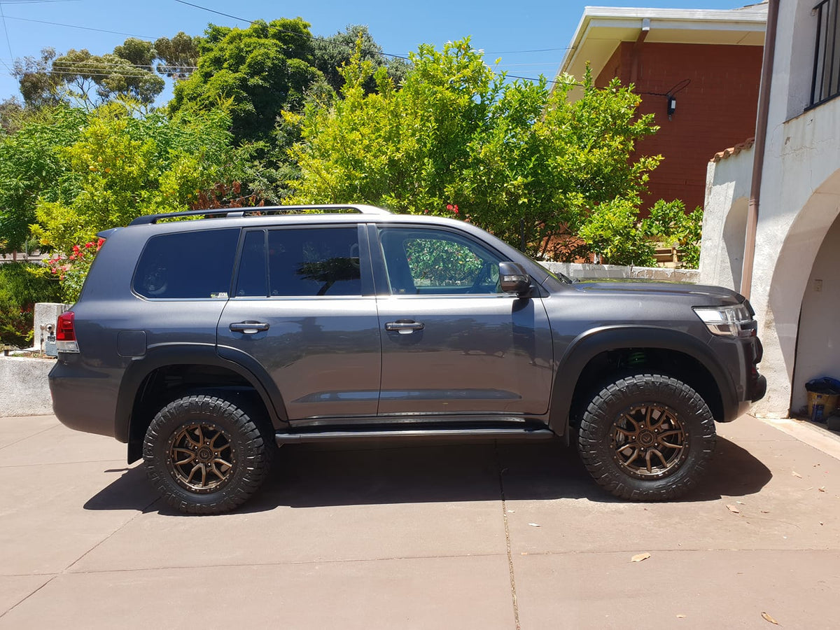 Bushwacker Flares suitable for Toyota Landcruiser 200 series 2007 - 2021 - Offroad Industries