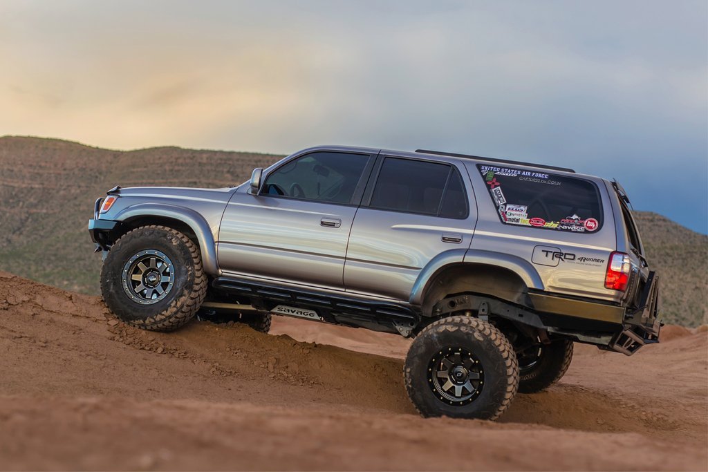 Stealth Custom Series rims SR8 - Offroad Industries